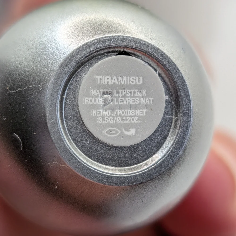 r.e.m. beauty On Your Collar Matte Lipstick‎ - TIRAMISU